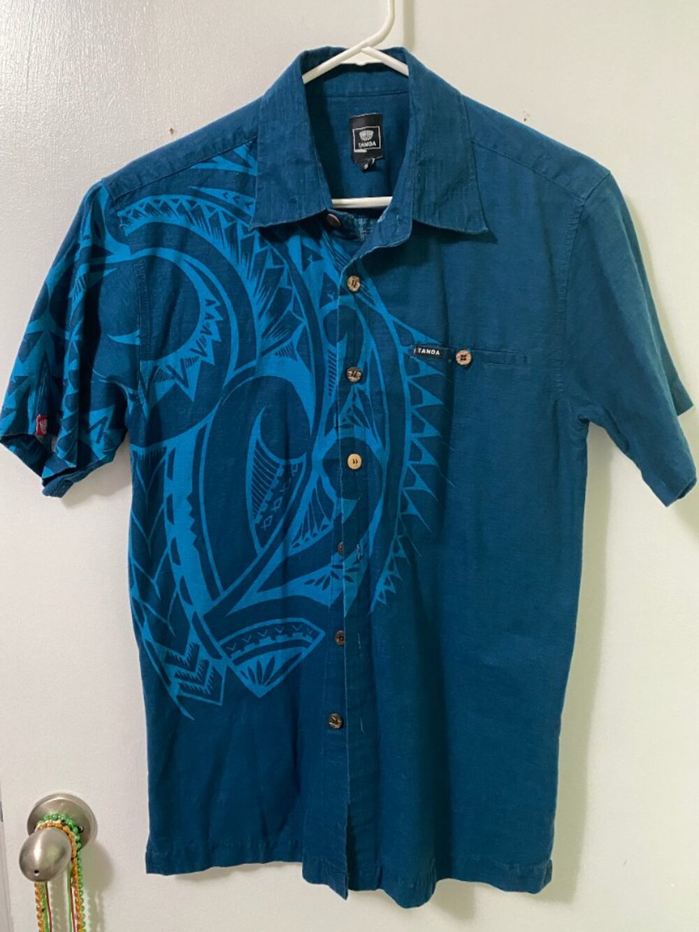 TANOA Samoa Men's Blue Button down Cotton Shirt Small Coconut Buttons